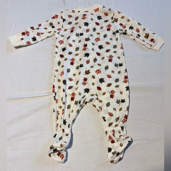 NWOT ! Leaf Print Kids One Piece - Picture 2 of 5